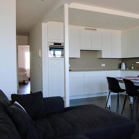 Modern Appartement Op De Zeedijk Met 2 Slaapkamers Te Oostende מראה חיצוני תמונה