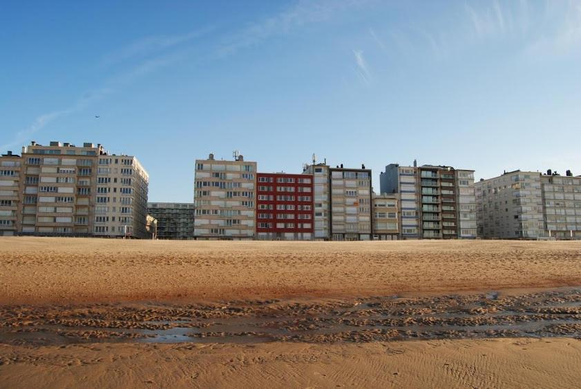 Modern Appartement Op De Zeedijk Met 2 Slaapkamers Te Oostende מראה חיצוני תמונה