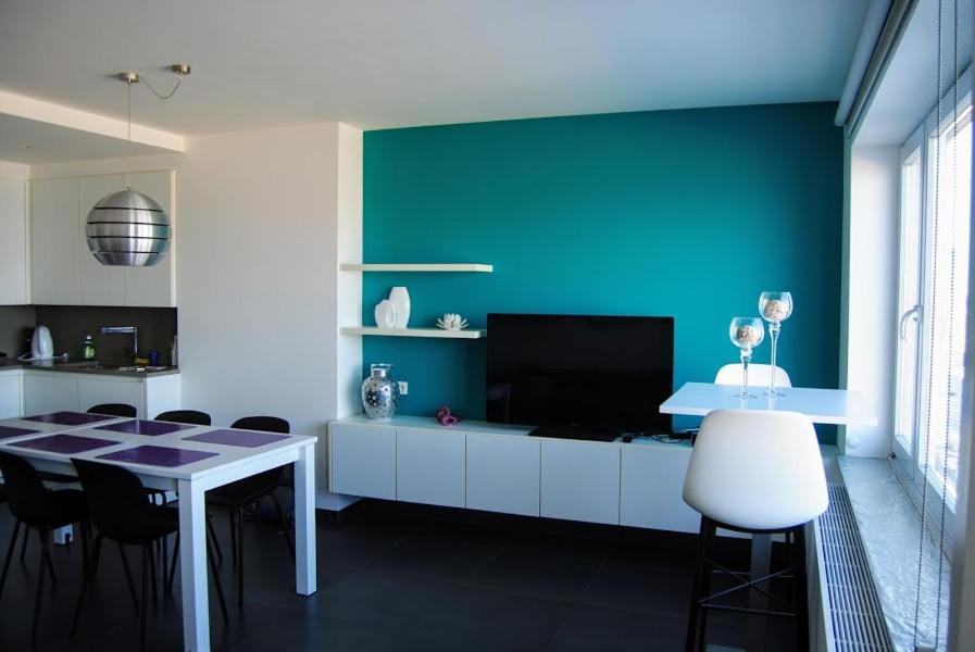 Modern Appartement Op De Zeedijk Met 2 Slaapkamers Te Oostende מראה חיצוני תמונה